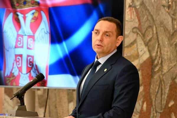 Vulin: Od 30 članova Vlade Srbije na komemoraciji u Zalazju nema ni jednog