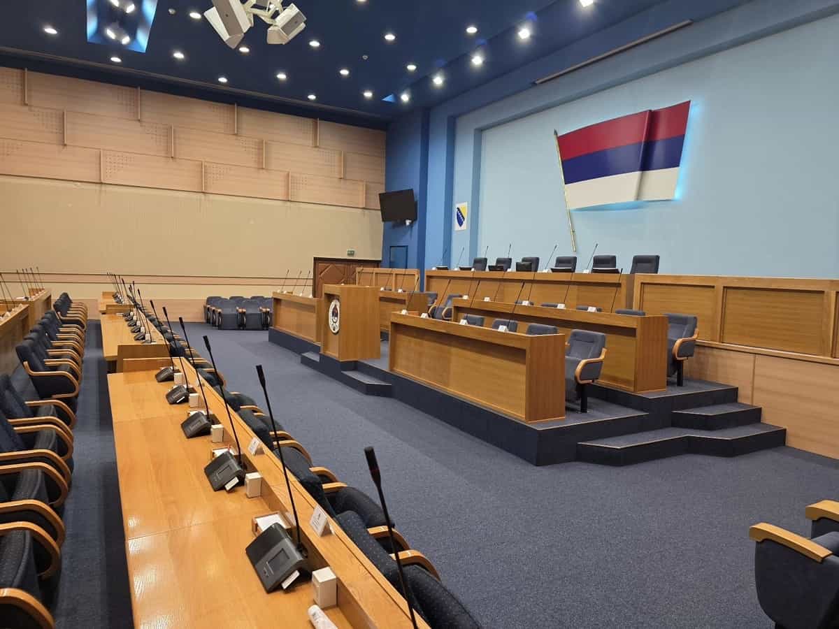 Za devet mjesta u izbornoj jedinici šest više od 160 kandidata