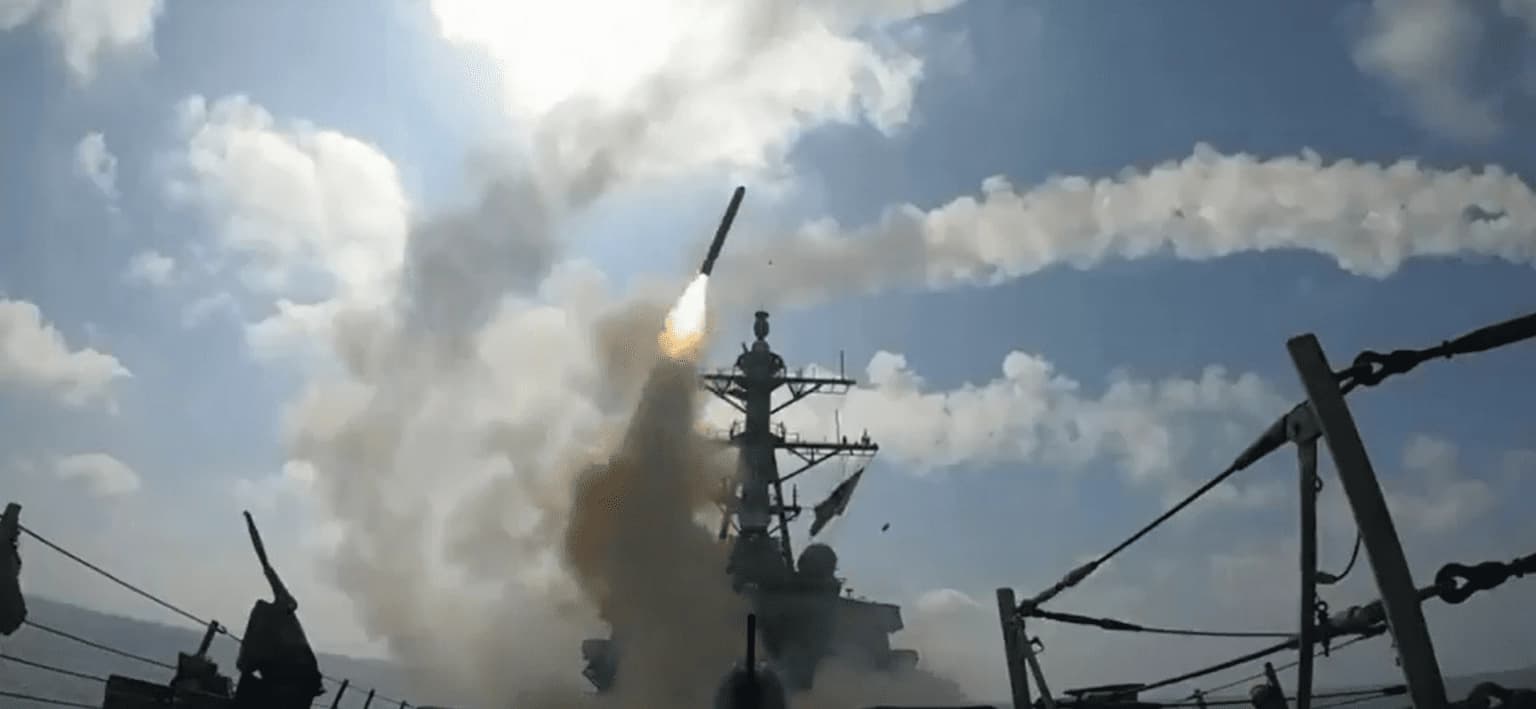 CENTCOM: Pogođen iranski ratni brod