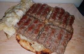 Ćevapi i pljeskavice u Banjaluci zabiberili cijenu