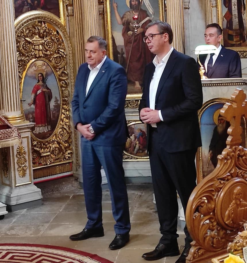 Dodik i Vučić posjetili crkvu Svetog Đorđa u Budimpešti