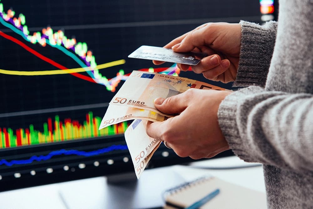 Evro pao na najniži nivo za tri mjeseca