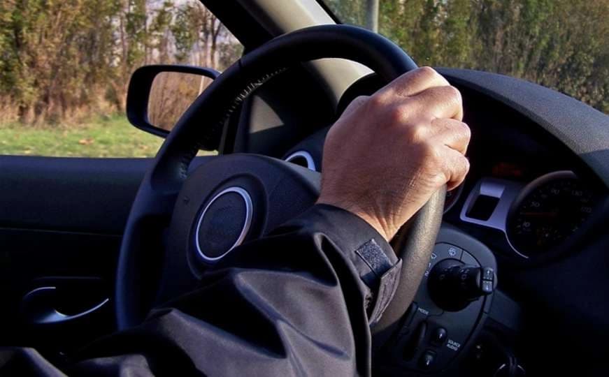 Gradiška: Zaboravio suprugu na granici i krenuo u Njemačku