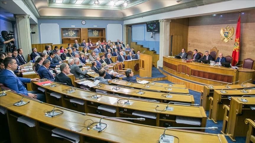 Haos u Crnoj Gori: Krivokapić napustio sjednicu