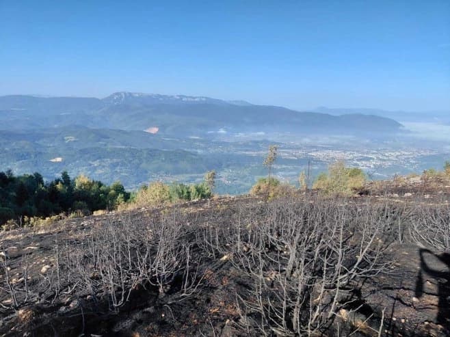 Miran dan na Trebeviću, požarište pod kontrolom