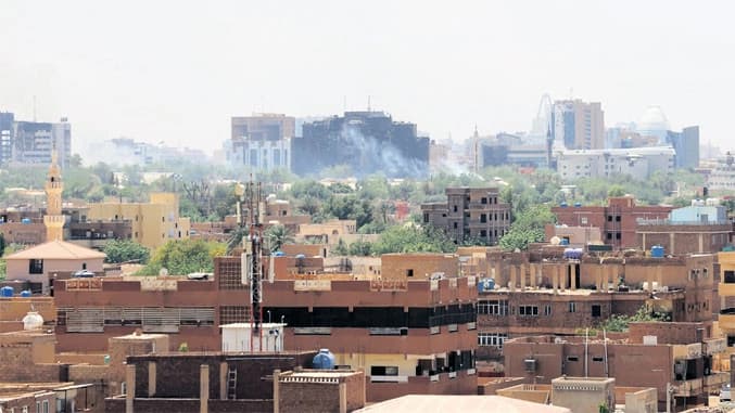 Napadnut počasni konzulat Srbije, ima povrijeđenih￼￼