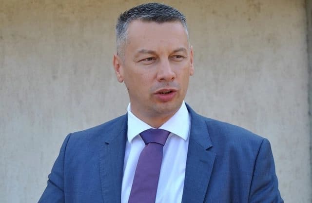 Nešić: Služba tvrdi da je Šmitov boravak u BiH upitan