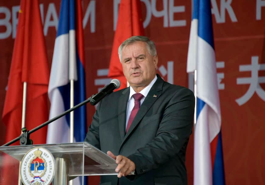 Nova lica na čelu pola ministarstava