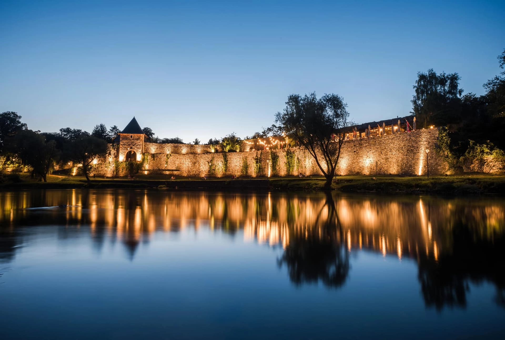 Osvjetljavanje tvrđave Kastel uz spektakularan program