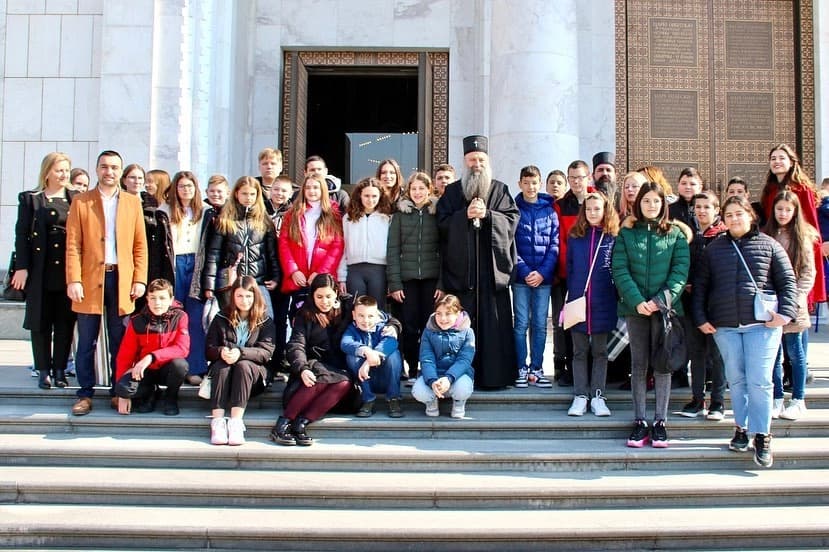 Patrijarh Porfirije pozvao na molitvu za mir