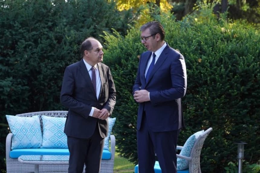 Počeo sastanak Schmidta i Vučića u Beogradu