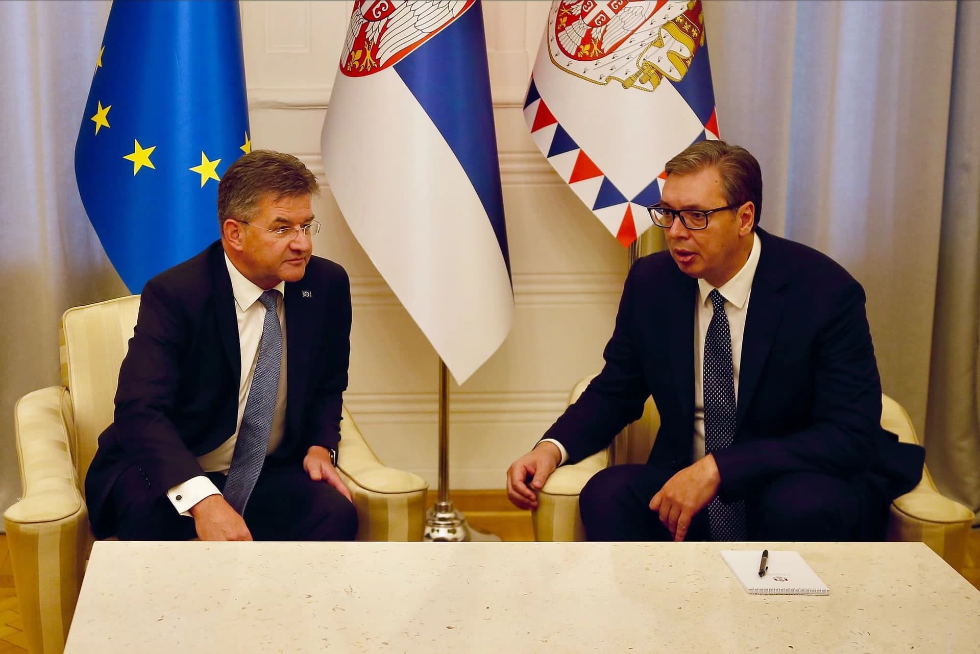 Sastanak Vučića i Lajčaka traje više od tri sata