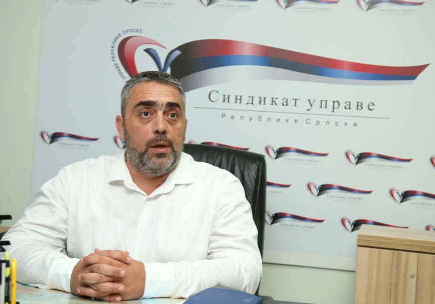 Sindikat uprave traži sastanak sa Vladom: Vratiti topli obrok i regres