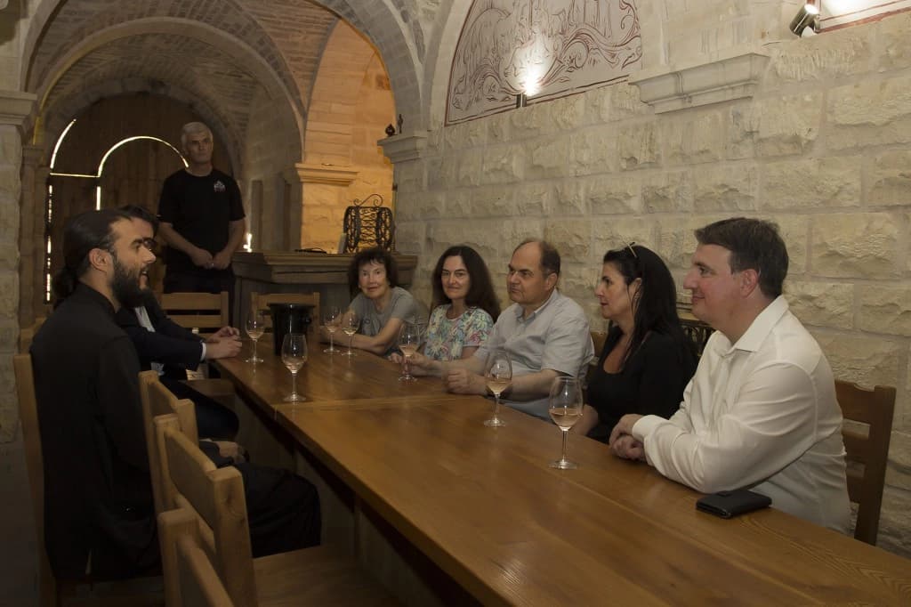 Šmit posjetio manastir Tvrdoš