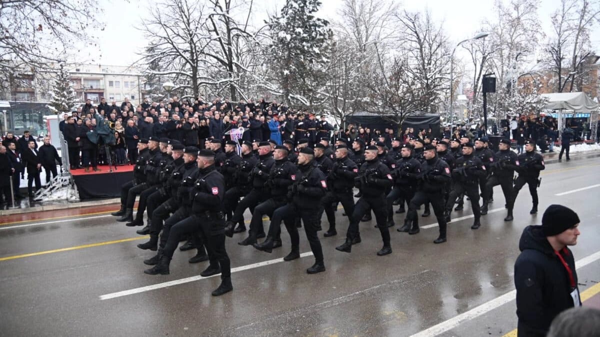 Svečani defile povodom Dana Republike