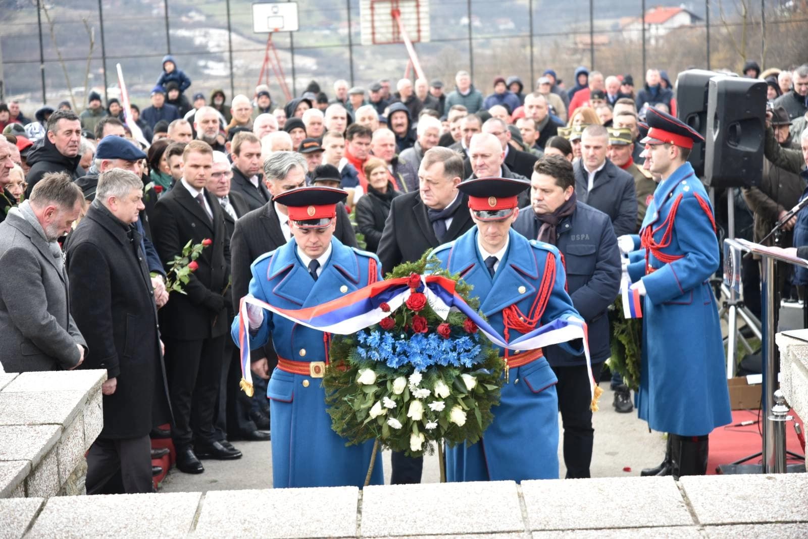 U Drakuliću služen pomen i položeni vijenci