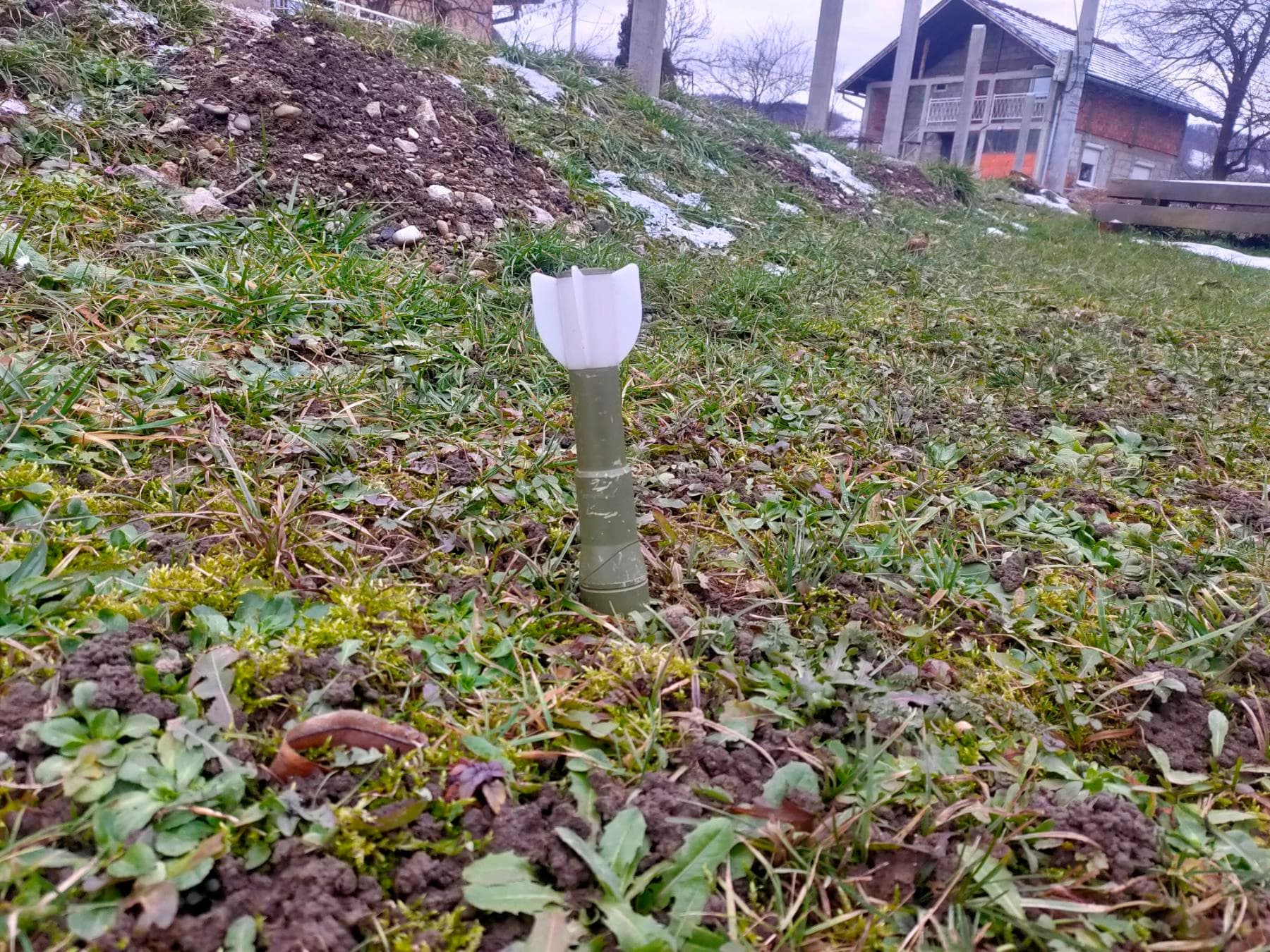 Uklonjen tromblon iz dvorišta Banjalučanina