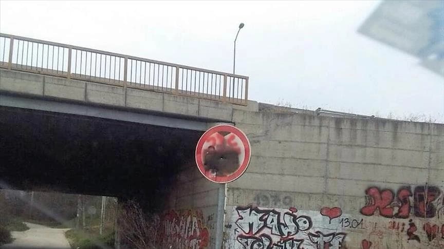 Uništavanje znakova koštalo grad 100.000 KM