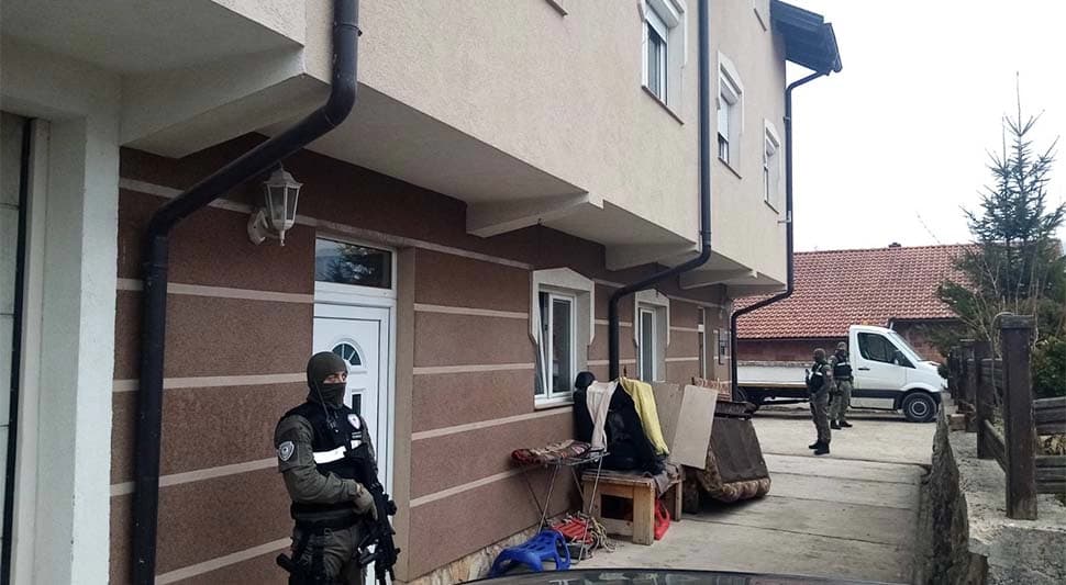 Velika akcija policije: Uhapšeno više osoba, pretresi na nekoliko lokacija