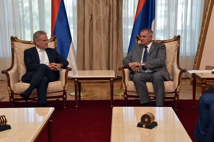 Višković ugostio Satlera