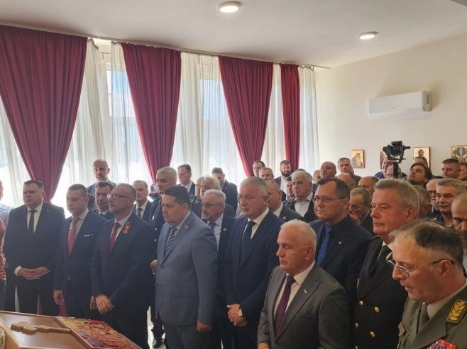 34 godine od formiranja VRS; Život za slobodu srpskog naroda dalo više od 23.000 boraca