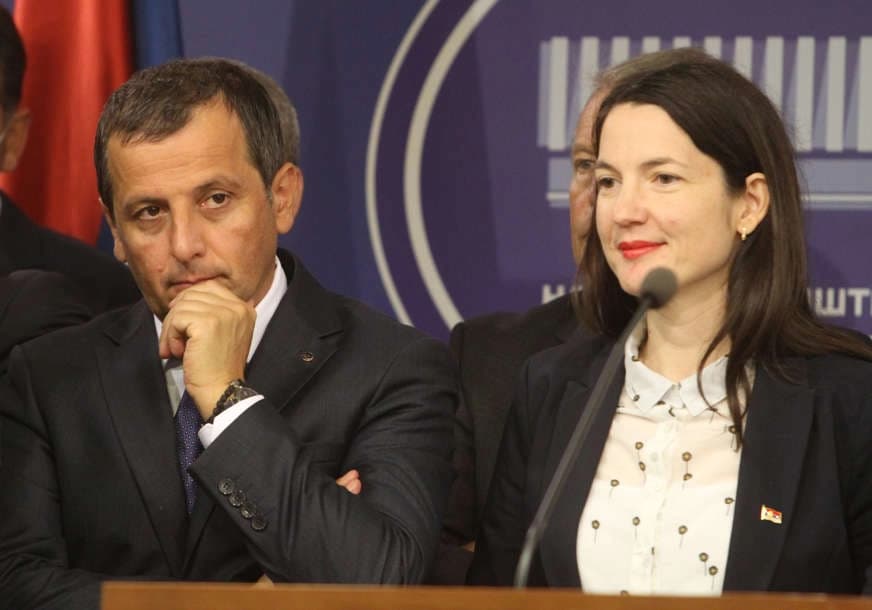 “Afere se nižu, a vlast odgovara političkim saopštenjima” Opozicija o razlozima zašto građani trebaju izaći na proteste