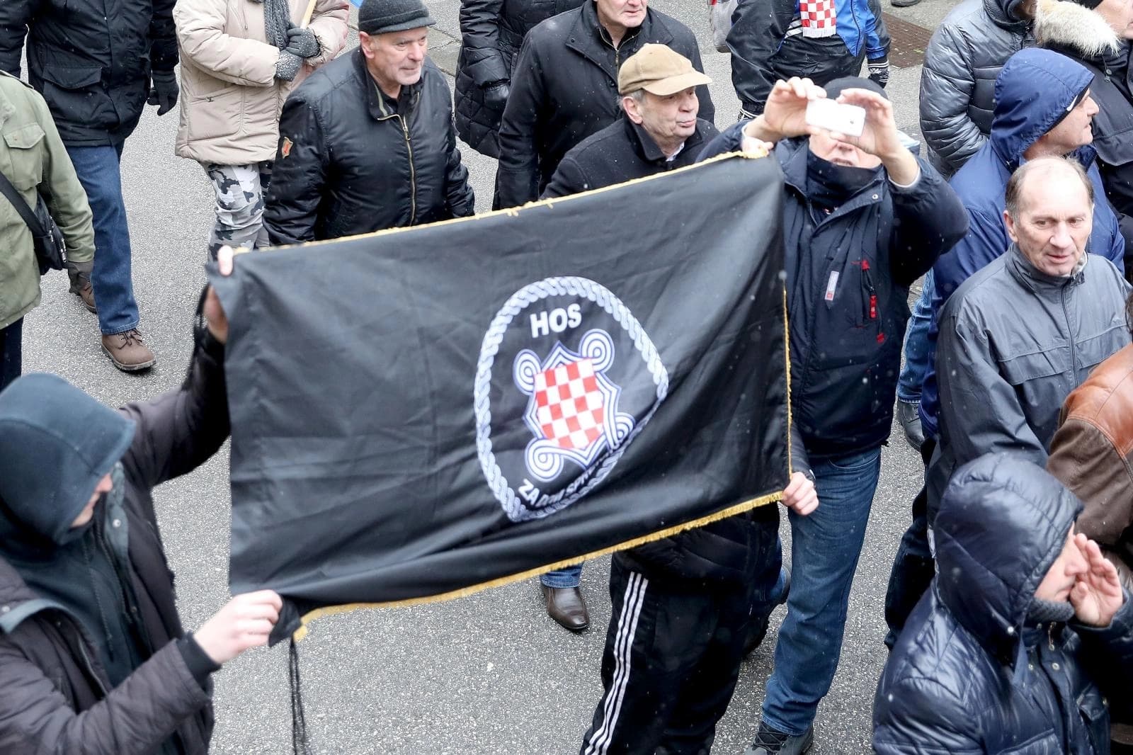 Austrija zabranila i obilježja HOS-a: Oni su nasljednici ustaške organizacije