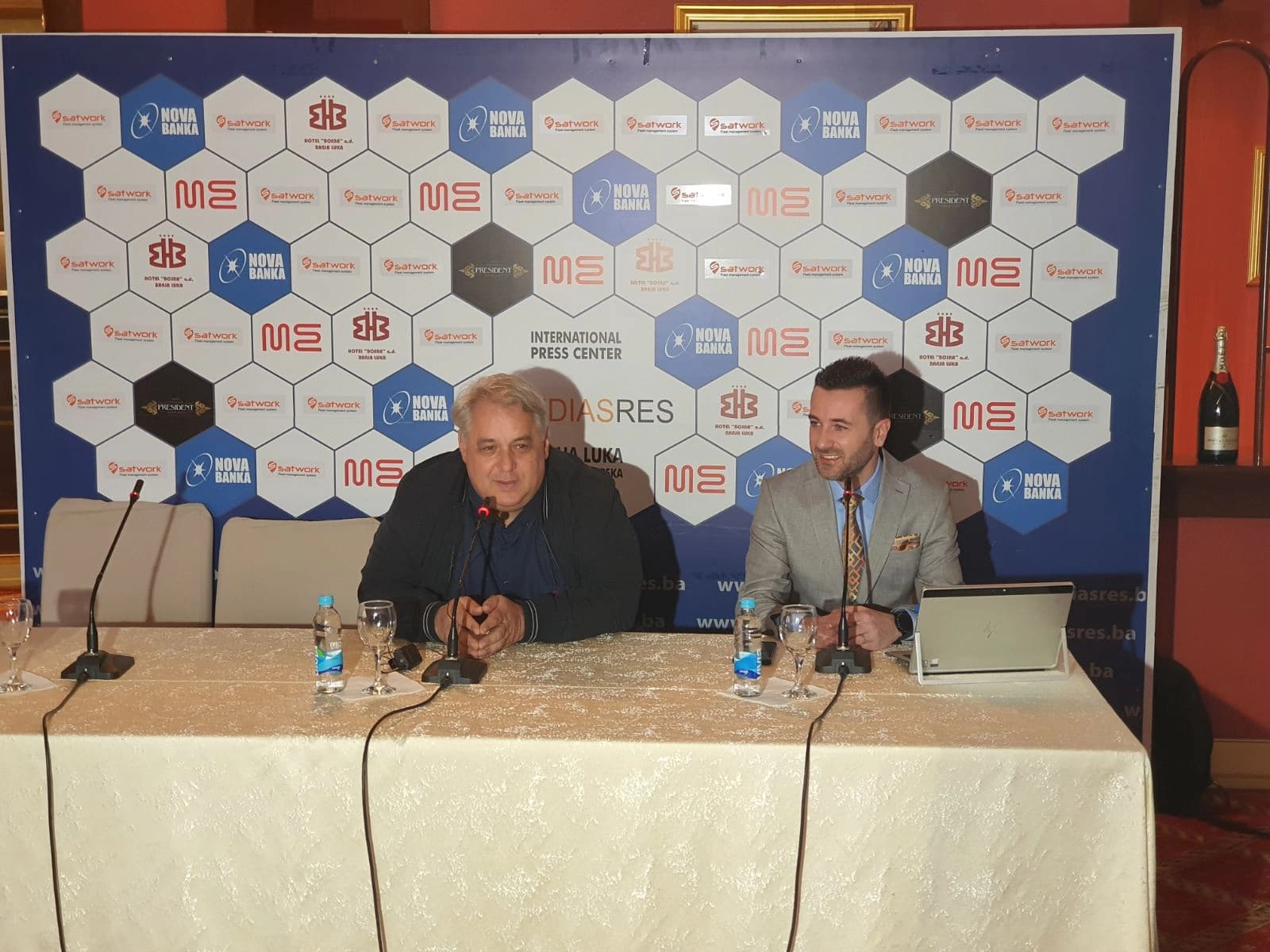 Banjalučkoj publici premijerno prikazan spot i pjesma “Moja Srbija – zahvalna Srpska”