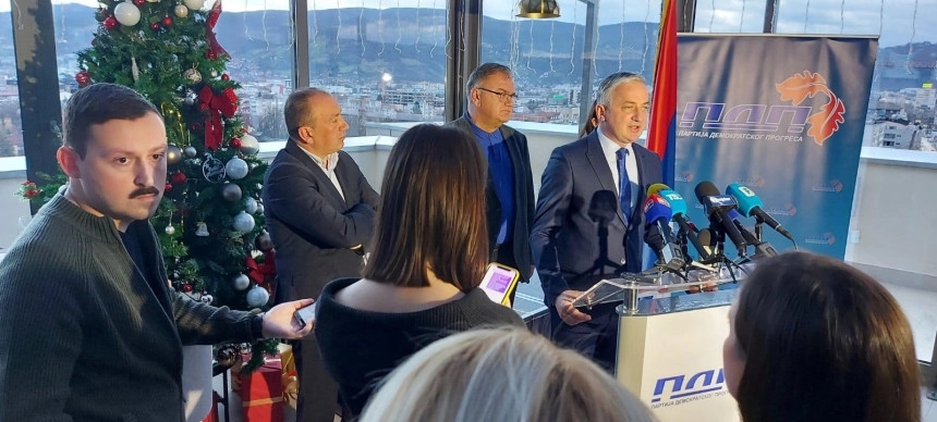 Borenović o američkim sankcijama: Uz aktuelnu vlast, RS ima sve više neprijatelja