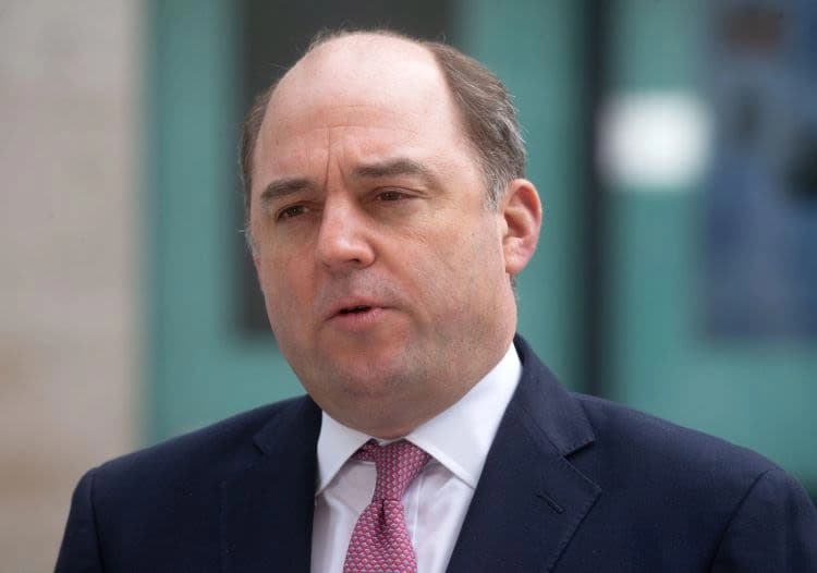 Britanski ministar odbrane sa suzama u očima o spasavanju ljudi iz Avganistana