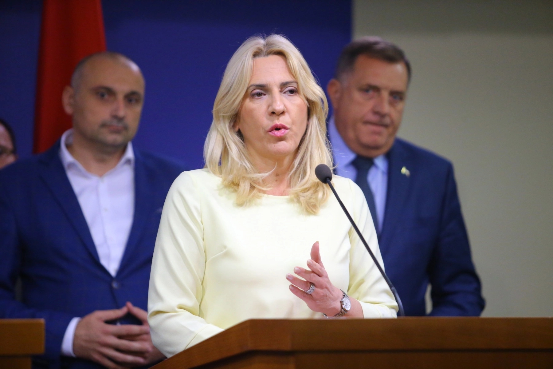Cvijanović: Dobro je što Šmit odlazi, ali to ne rješava problem njegovog nedejtonskog bahaćenja u BiH