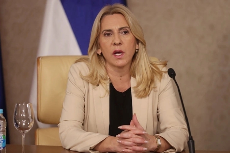 Cvijanovićeva: Snaga velikog praznika da sve okupi oko hrišćanskih vrijednosti