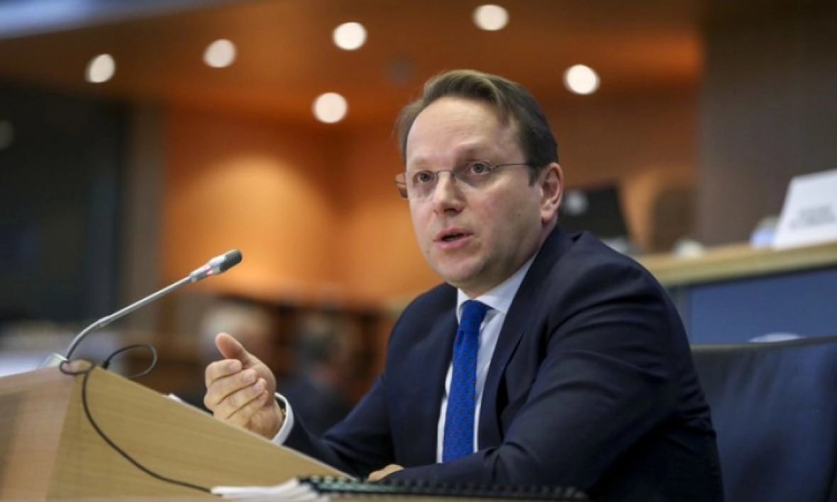 Da li je Dodik s Varhelyijem dogovorio održavanje sjednice NSRS-a ili ga je samo informisao