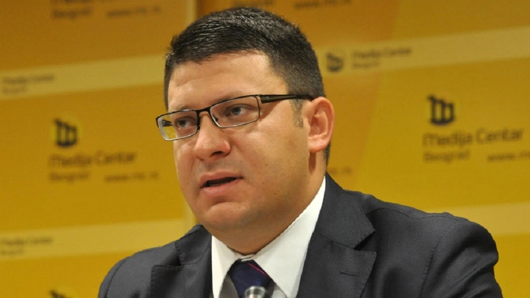 Đurđev: Tabloidi i kriminalci kao pješadija u hibridnom ratu protiv Srbije koji ne mogu dobiti