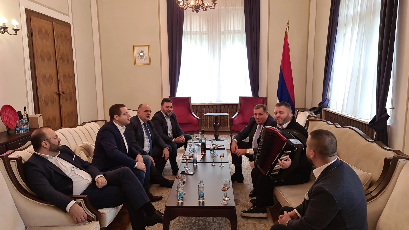 Dodik o harmonici i opoziciji: Meni je bilo žao na šta su spale te probosanske pripejd partije