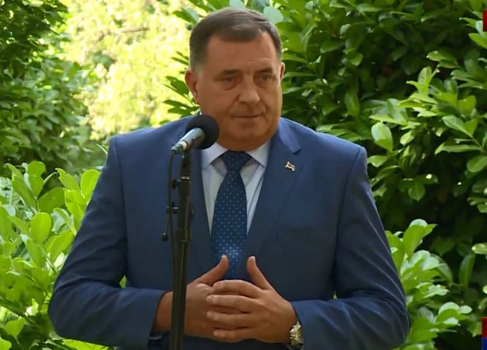 Dodik poručio iz Beograda: Stranci rade sve da razgrade entitet i identitet Srba