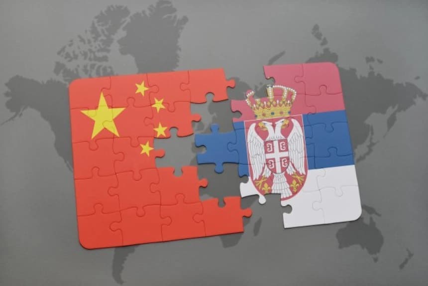 Dvije slike Srbije: Diplomatija i investicije u Kini, nasilje i sukobi na ulicama Beograda