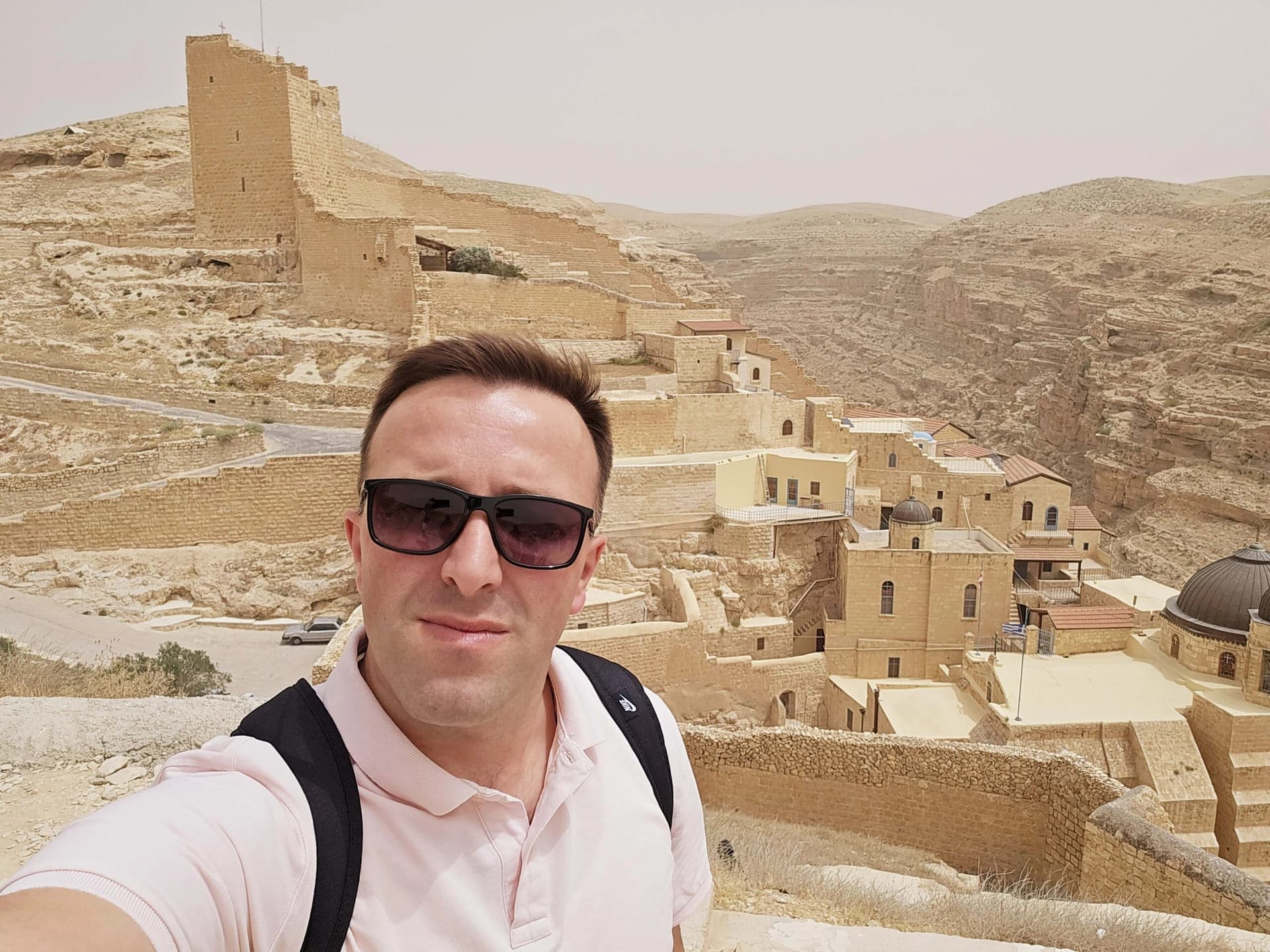 Fejton: Sa druge strane mikrofona MILAN KOVAČ – BEZ POLITIKE MOLIM