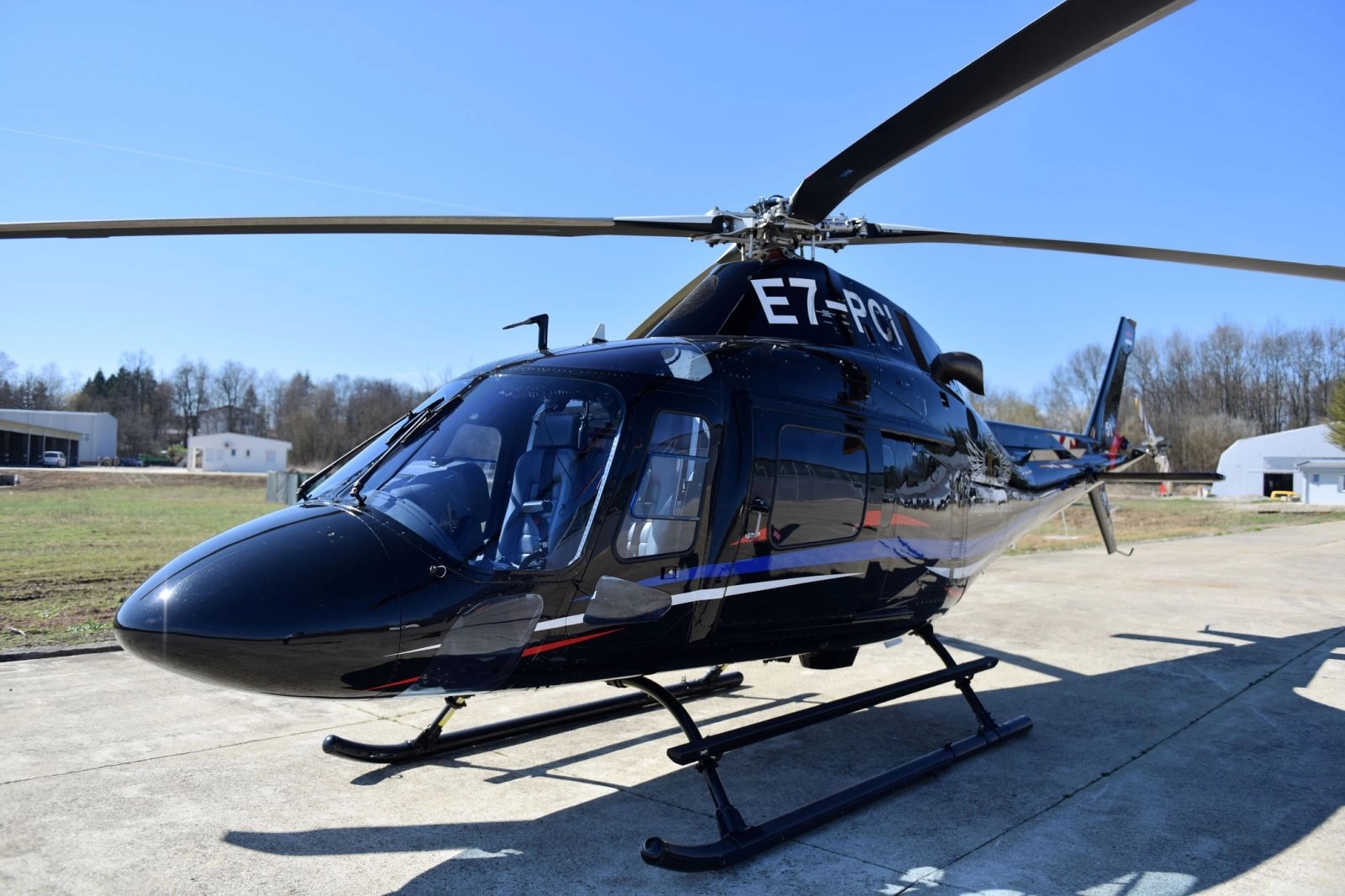 Helikopter MUP-a Srpske prevezao djevojku u Beograd