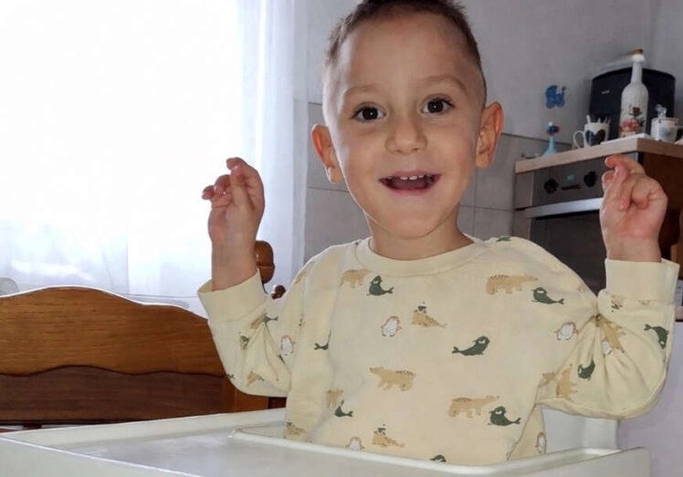 Humanitarna akcija: Pozovimo 17115 i pomozimo malom Todoru