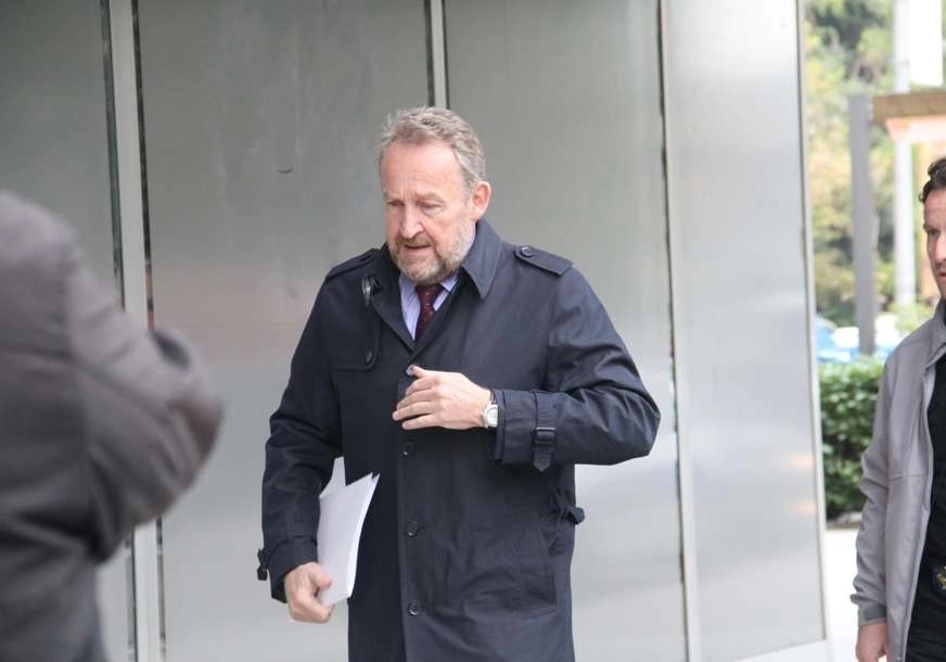 Izetbegović o mogućem susretu sa Vučićem: Neka on ponudi termin, ja ću lokaciju