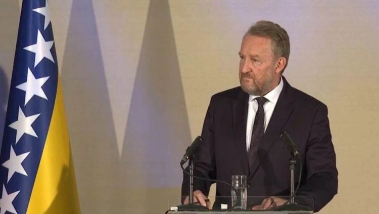 Izetbegović: Pokušaću ubijediti Komšića da je Fileov model izbornih reformi najbolji za BiH
