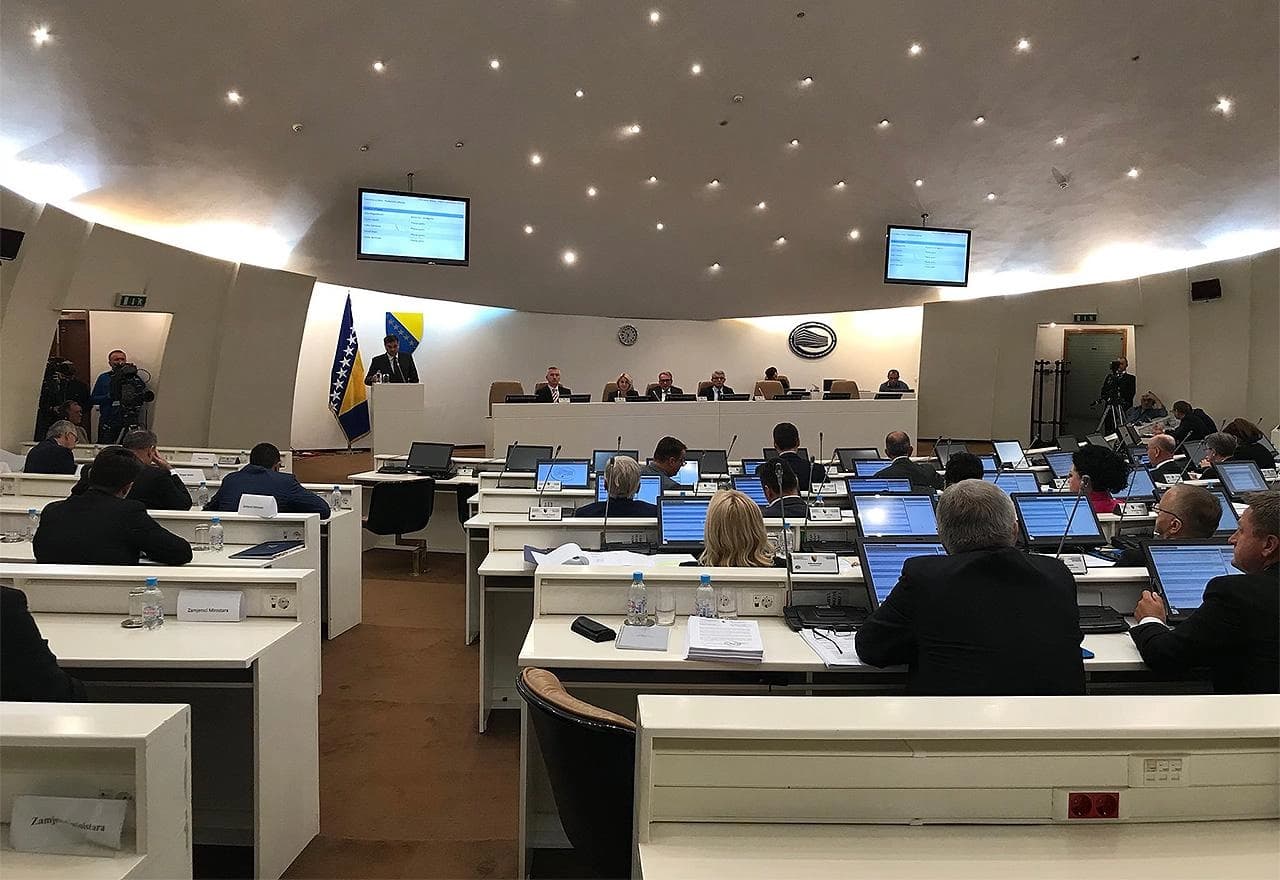 Jedinstvo srpskih poslanika zaustavilo ubrzanu proceduru zakona o imovini