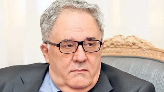 Kostić tražio podršku za Đukanovića