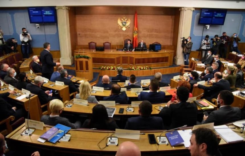 Ministar policije Crne Gore krenuo na Milana Kneževića