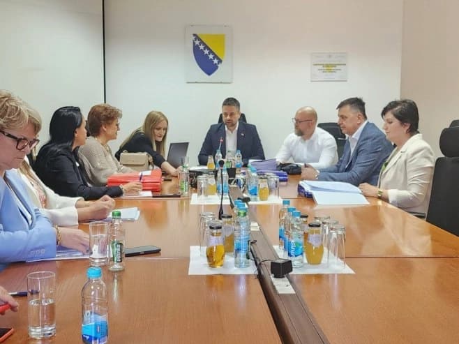 Nema kvoruma za održavanje sjednice UIO