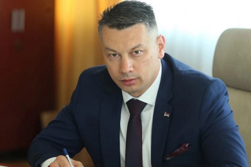 Nešić o kompromitiranom Pavloviću: Može pasti Kurz, ali ne i jedan funkcioner SNSD-a