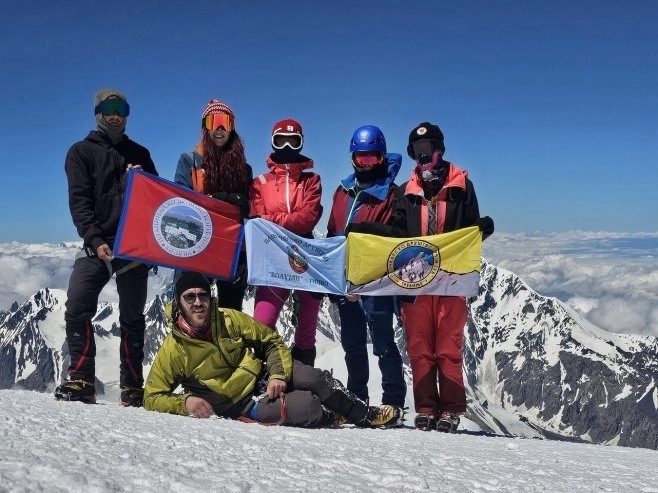 Planinari iz Hercegovine: Vremenske prilike natjerale nas da odustanemo od vrha Elbrusa, čime smo izbjegli sudbinu kolega iz Zenice