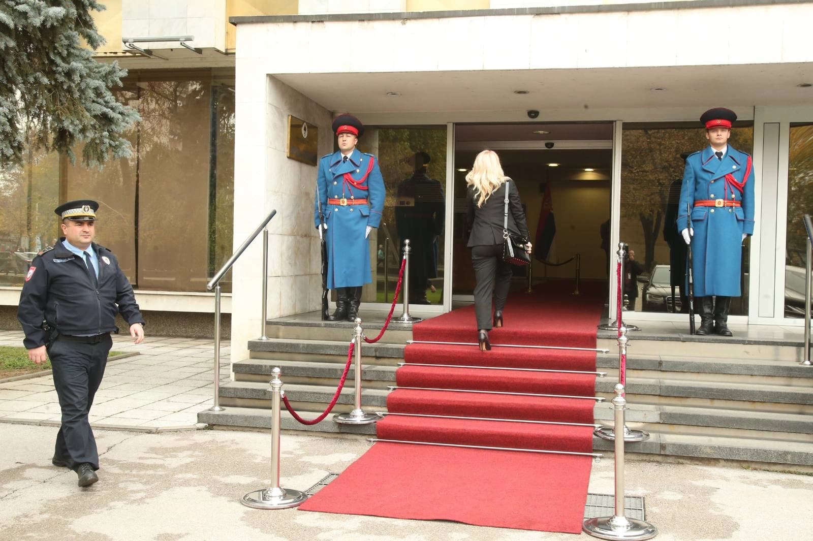 Počela konstitutivna sjednica Narodne skupštine RS