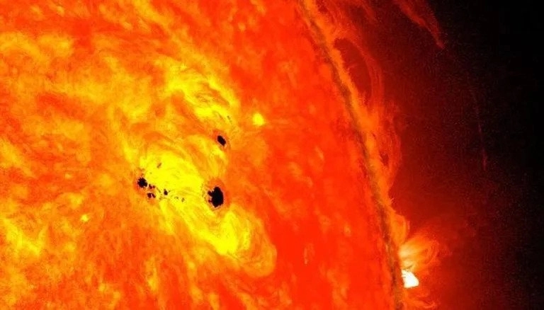 Prema nama se okrenula masivna sunčeva pjega, evo što to znači